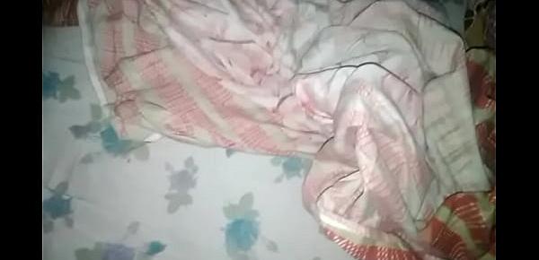  desi slut mom sleeping with naked butts